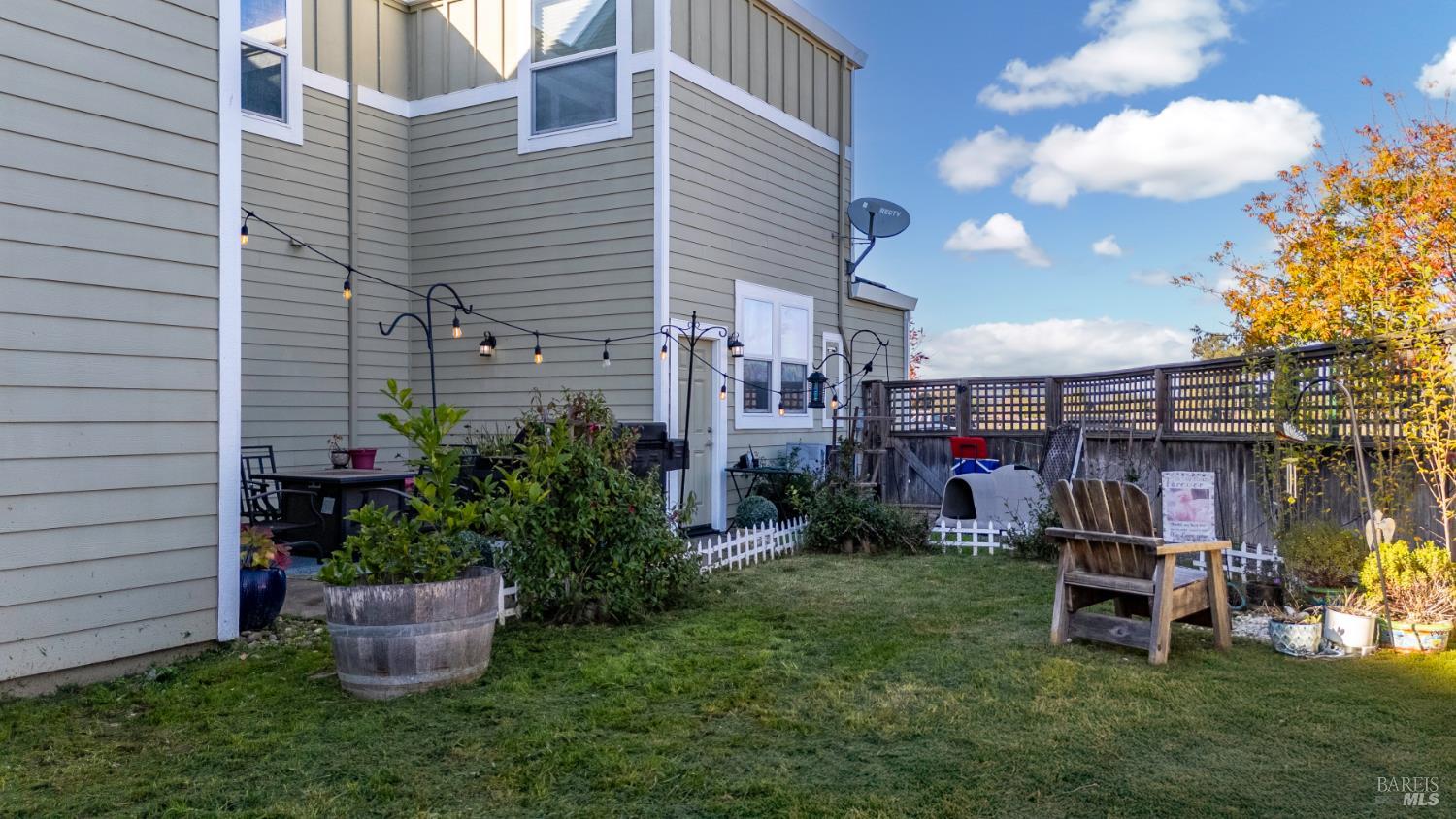 Detail Gallery Image 18 of 27 For 2409 Van Patter Dr, Santa Rosa,  CA 95403 - 3 Beds | 2/1 Baths