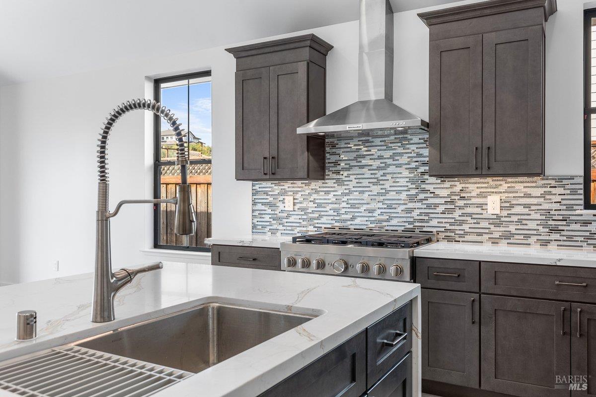 Detail Gallery Image 15 of 49 For 3727 Paxton Pl, Santa Rosa,  CA 95404 - 4 Beds | 3/1 Baths