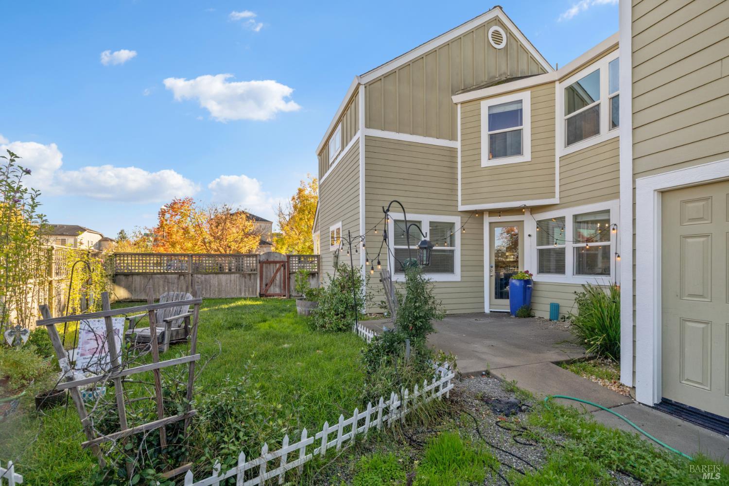 Detail Gallery Image 25 of 27 For 2409 Van Patter Dr, Santa Rosa,  CA 95403 - 3 Beds | 2/1 Baths