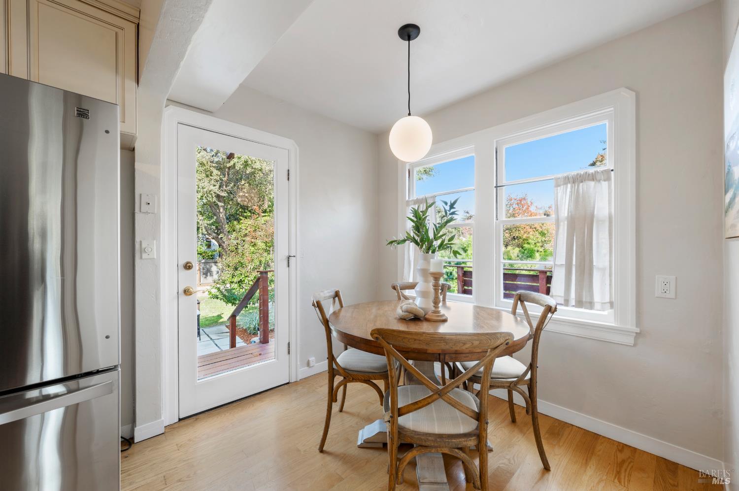 Detail Gallery Image 17 of 63 For 1612 Spruce St, Napa,  CA 94559 - 4 Beds | 3 Baths