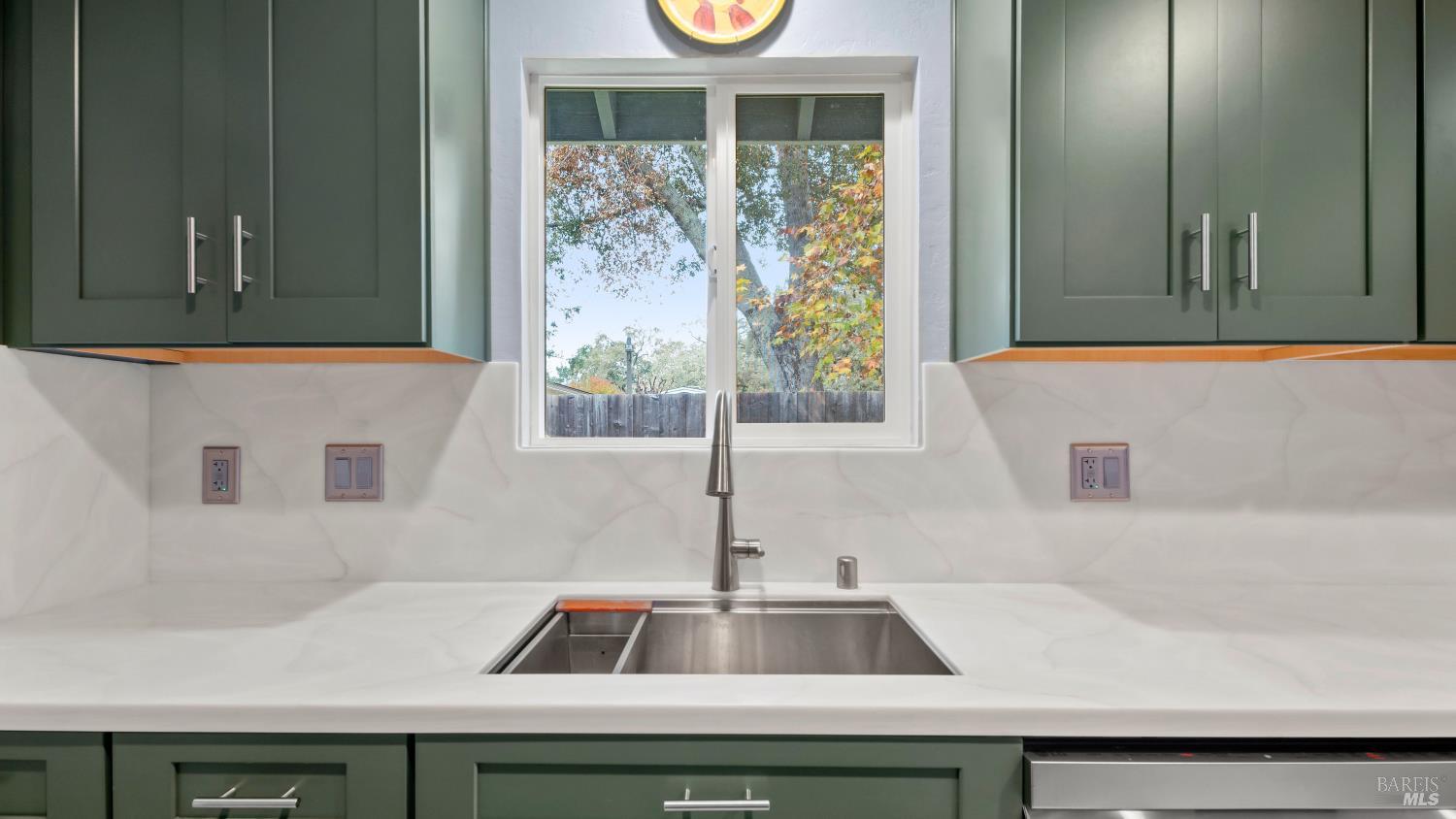 Detail Gallery Image 16 of 41 For 7 Portola Ct, Santa Rosa,  CA 95409 - – Beds | – Baths