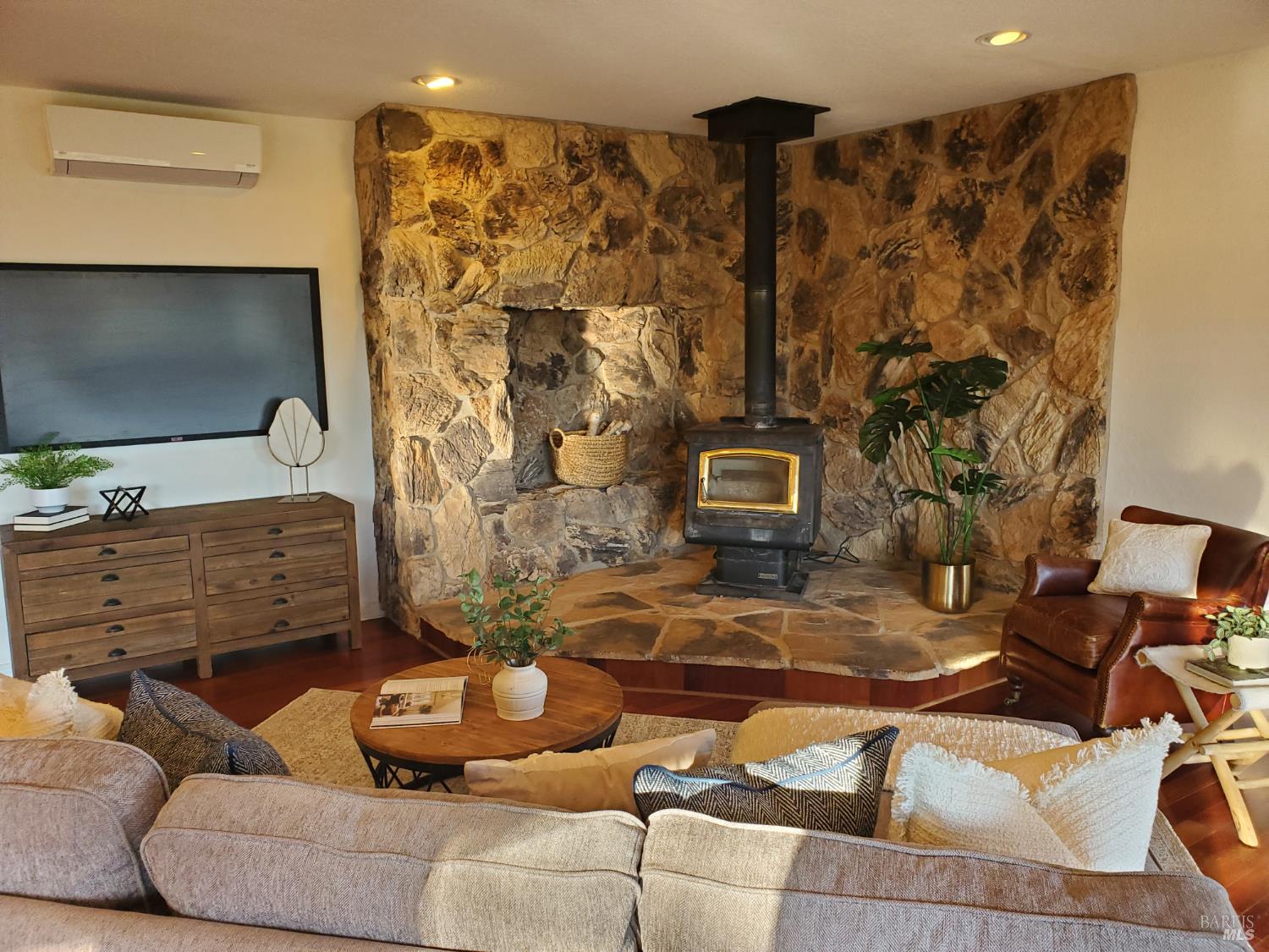 Detail Gallery Image 31 of 92 For 3778 Burke Pl, Sonoma,  CA 95476 - 4 Beds | 2/1 Baths