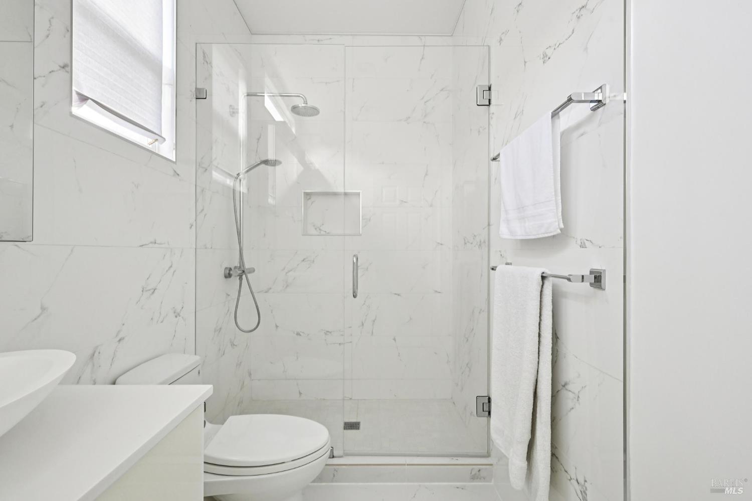 Detail Gallery Image 26 of 38 For 5509 Rainbow Cir, Santa Rosa,  CA 95409 - 3 Beds | 2 Baths