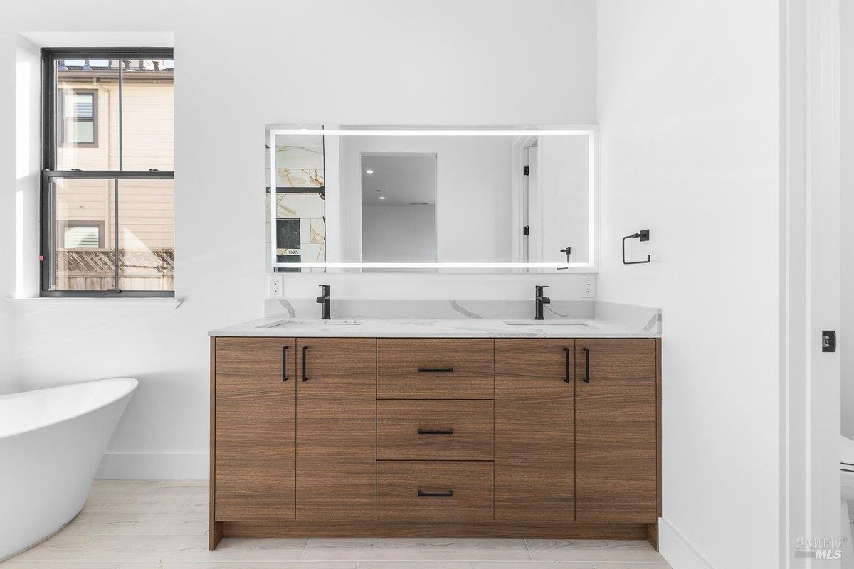 Detail Gallery Image 23 of 49 For 3727 Paxton Pl, Santa Rosa,  CA 95404 - 4 Beds | 3/1 Baths