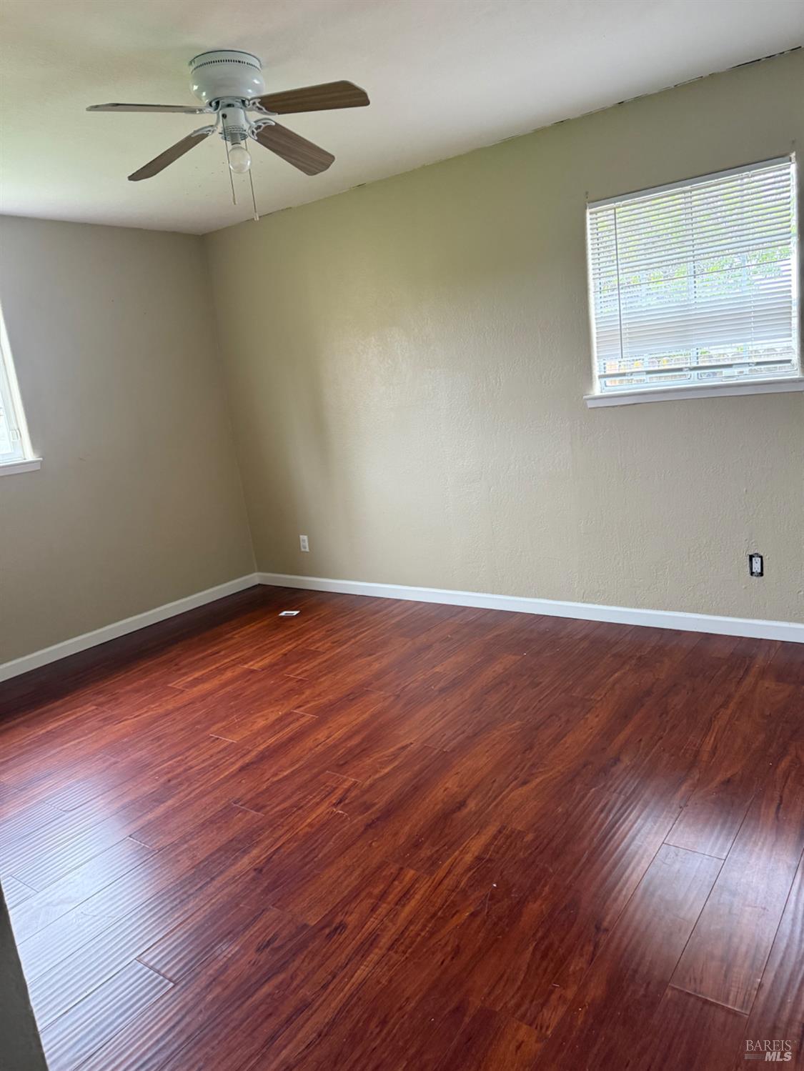 Detail Gallery Image 11 of 17 For 1858 Barbour Dr, Fairfield,  CA 94534 - 3 Beds | 2 Baths