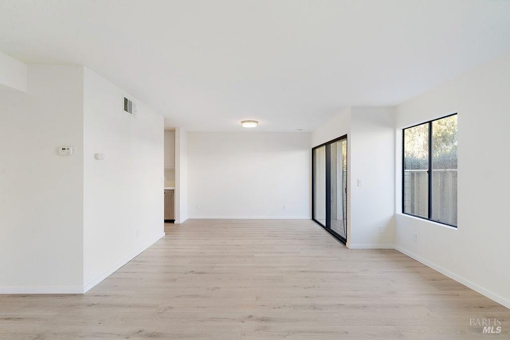 Detail Gallery Image 8 of 40 For 705 Hermes Unkn #5,  Hercules,  CA 94547 - 3 Beds | 2/1 Baths