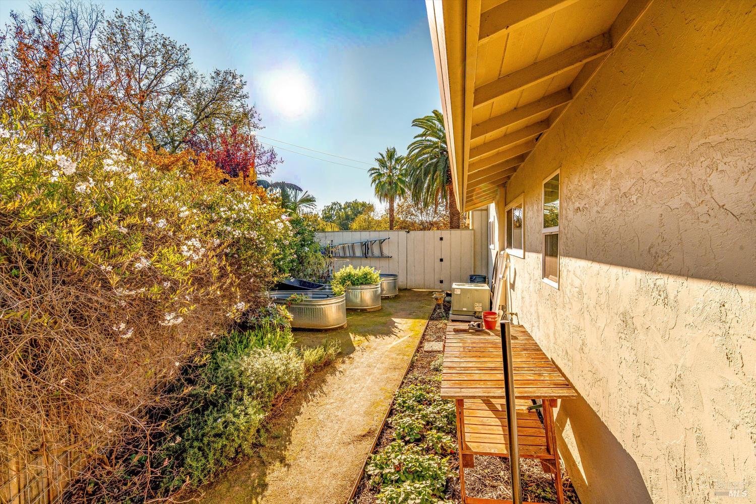 Detail Gallery Image 51 of 73 For 790 La Salle Way, Napa,  CA 94559 - 3 Beds | 2 Baths