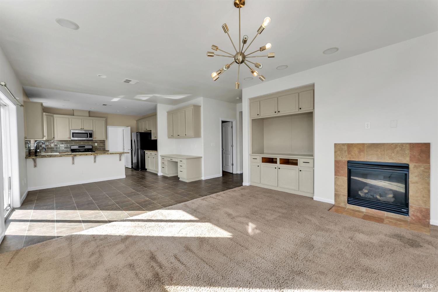 Detail Gallery Image 8 of 28 For 1571 Tommy Ln, Fairfield,  CA 94533 - 4 Beds | 2/1 Baths