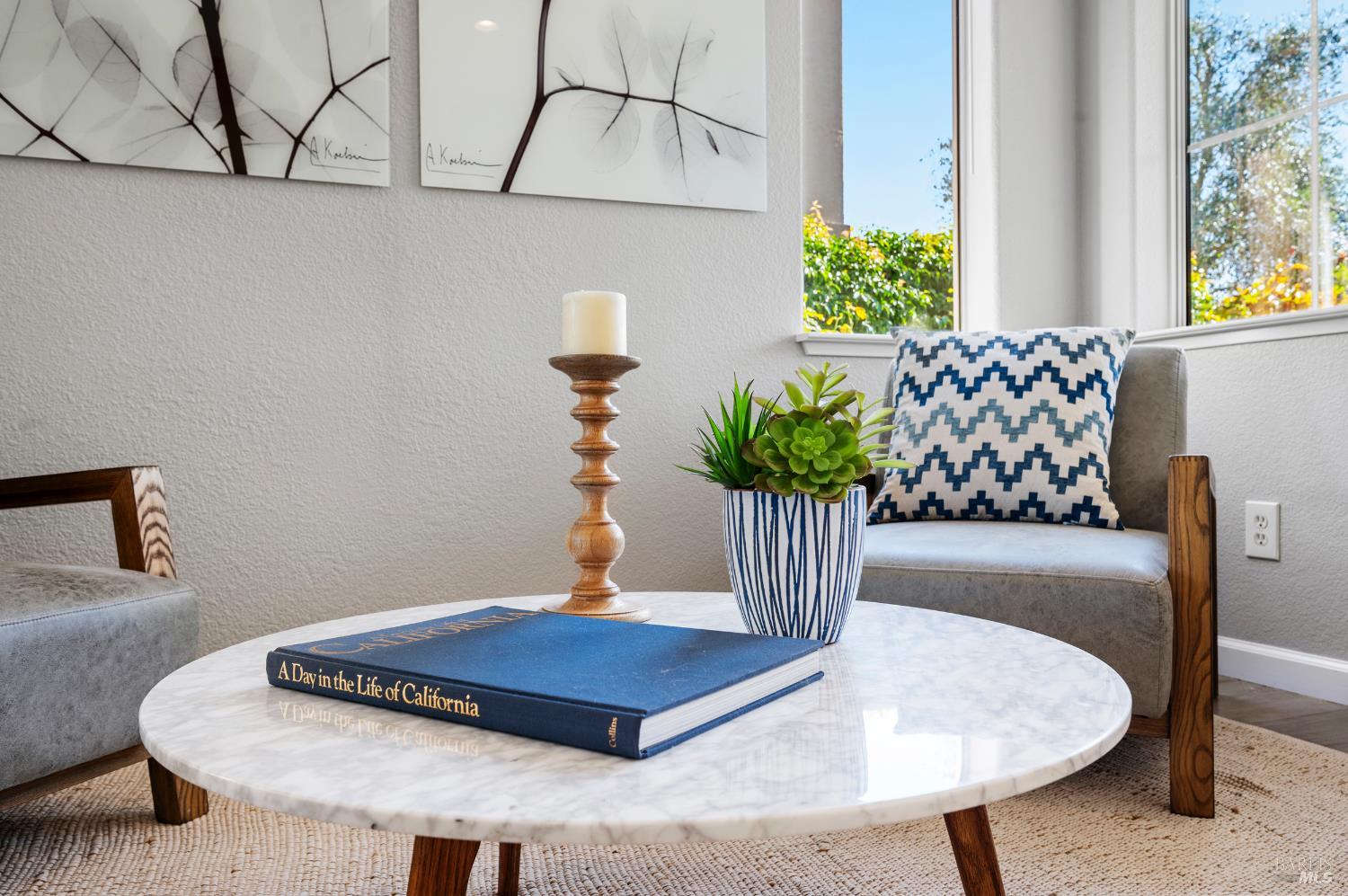 Detail Gallery Image 7 of 71 For 90 S Newport Dr, Napa,  CA 94559 - 4 Beds | 2/1 Baths