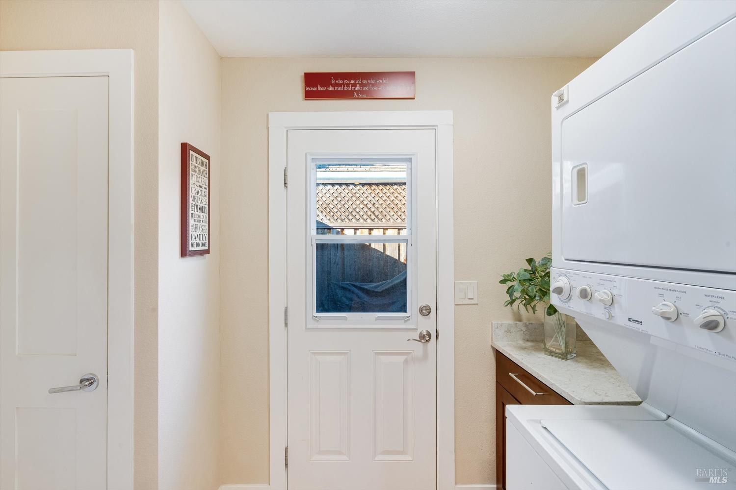 Detail Gallery Image 27 of 73 For 790 La Salle Way, Napa,  CA 94559 - 3 Beds | 2 Baths