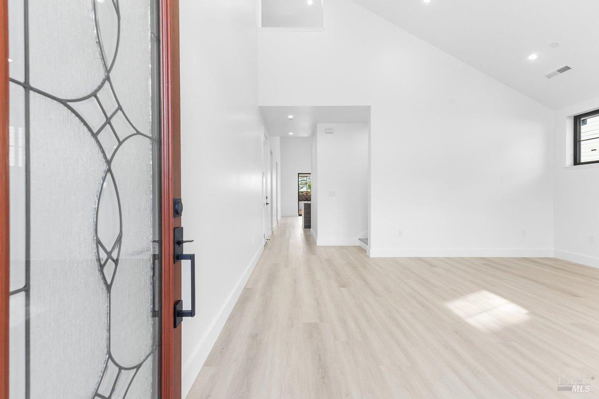 Detail Gallery Image 7 of 49 For 3727 Paxton Pl, Santa Rosa,  CA 95404 - 4 Beds | 3/1 Baths