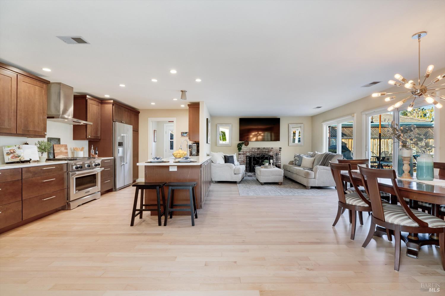 Detail Gallery Image 15 of 73 For 790 La Salle Way, Napa,  CA 94559 - 3 Beds | 2 Baths