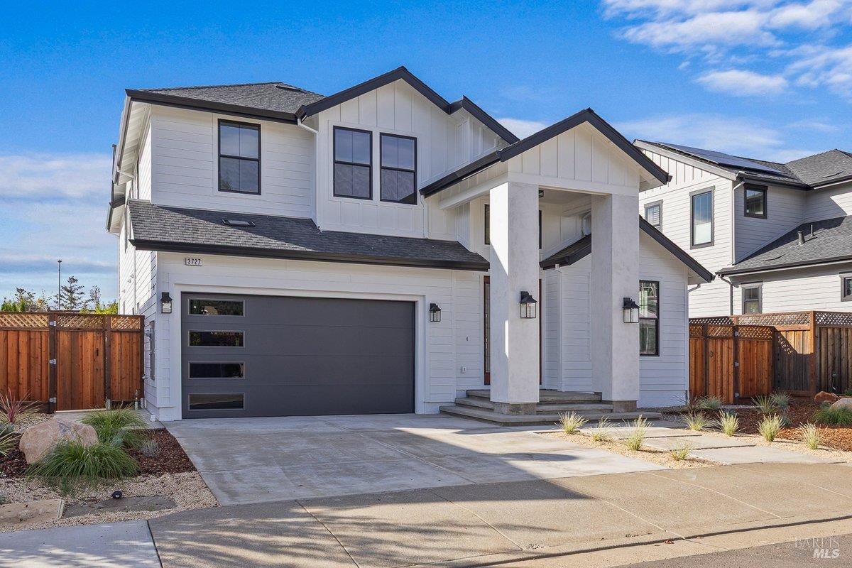 Detail Gallery Image 5 of 49 For 3727 Paxton Pl, Santa Rosa,  CA 95404 - 4 Beds | 3/1 Baths