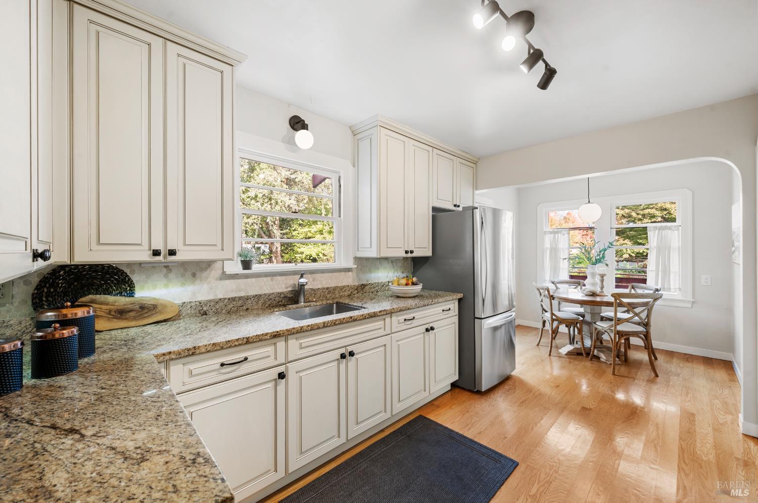 Detail Gallery Image 16 of 63 For 1612 Spruce St, Napa,  CA 94559 - 4 Beds | 3 Baths