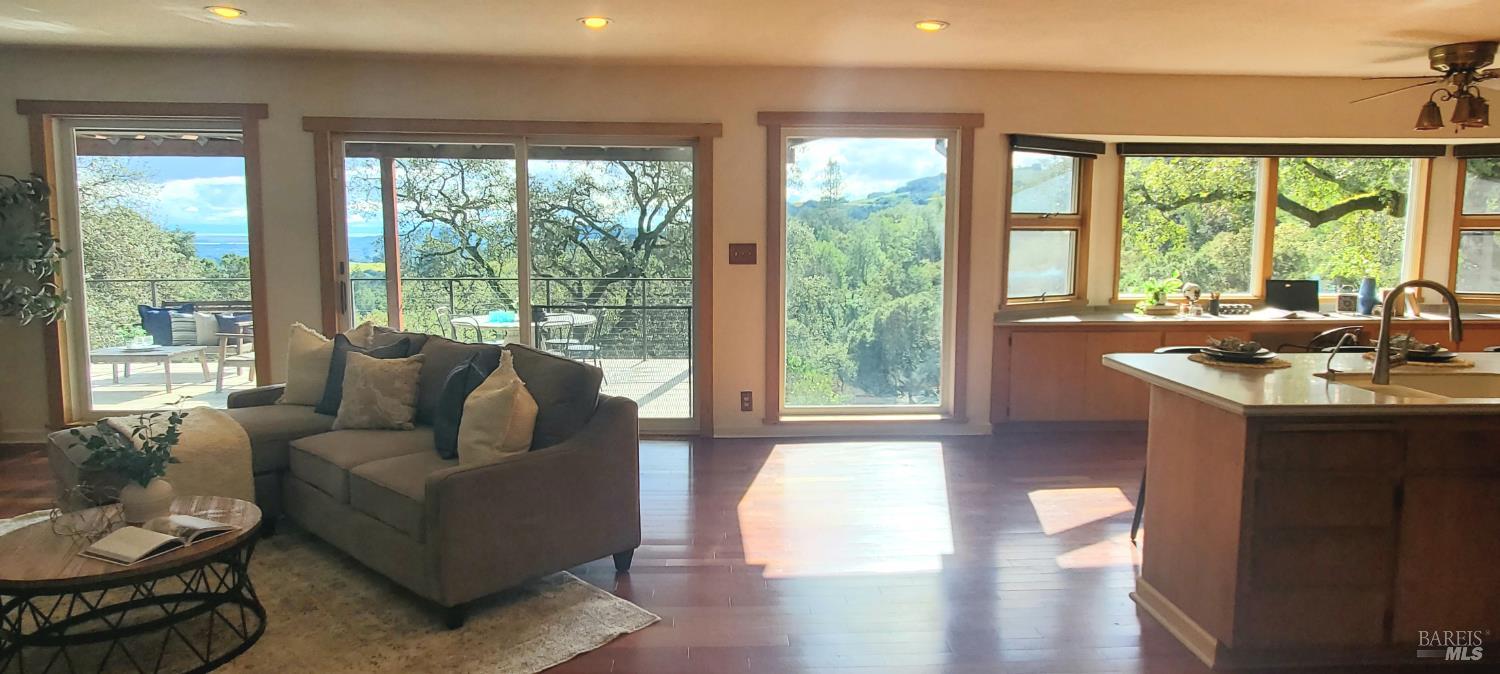 Detail Gallery Image 20 of 92 For 3778 Burke Pl, Sonoma,  CA 95476 - 4 Beds | 2/1 Baths