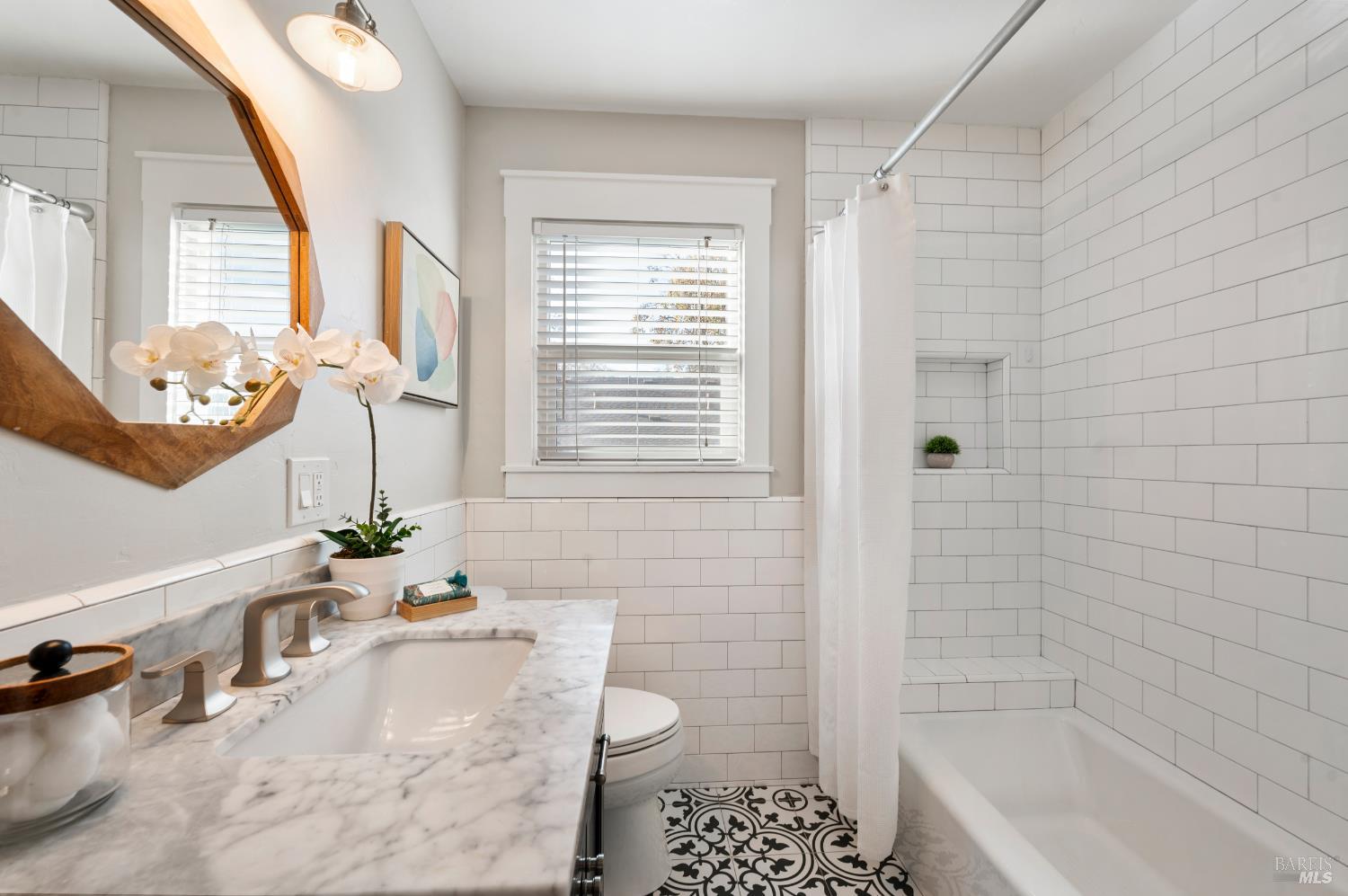 Detail Gallery Image 22 of 63 For 1612 Spruce St, Napa,  CA 94559 - 4 Beds | 3 Baths