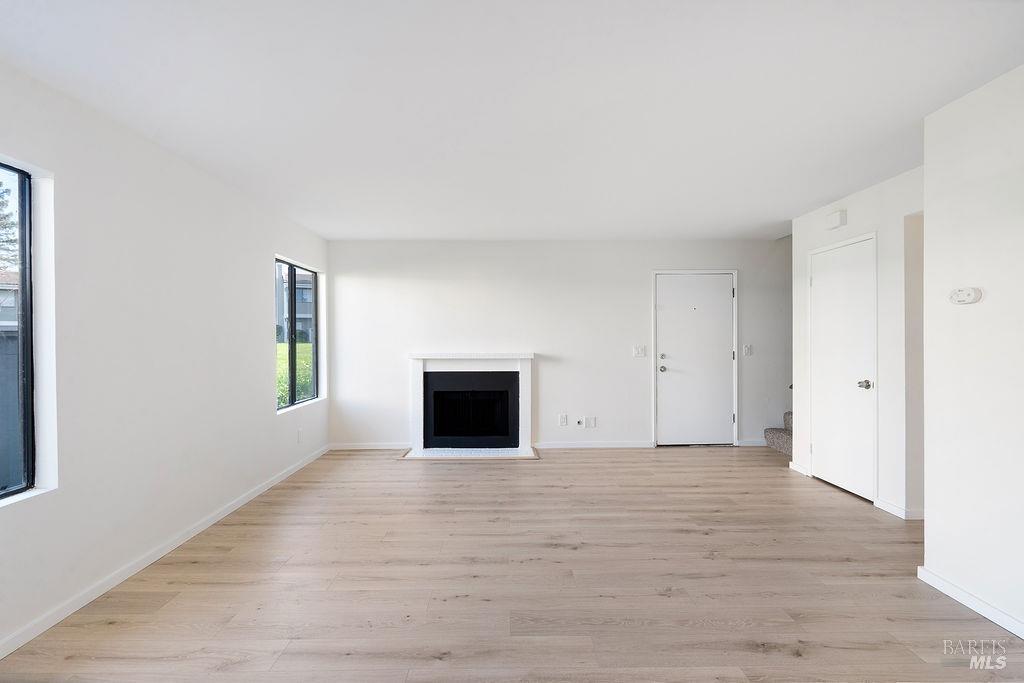 Detail Gallery Image 7 of 40 For 705 Hermes Unkn #5,  Hercules,  CA 94547 - 3 Beds | 2/1 Baths