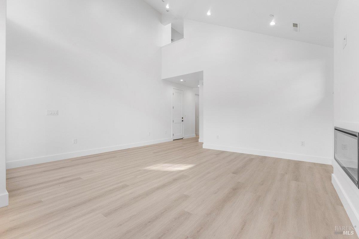 Detail Gallery Image 11 of 49 For 3727 Paxton Pl, Santa Rosa,  CA 95404 - 4 Beds | 3/1 Baths