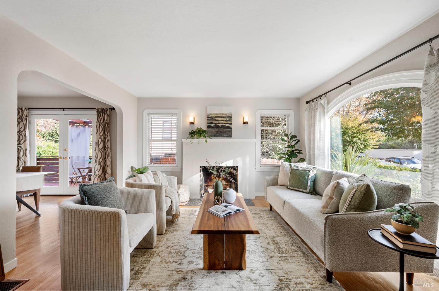 Detail Gallery Image 5 of 63 For 1612 Spruce St, Napa,  CA 94559 - 4 Beds | 3 Baths