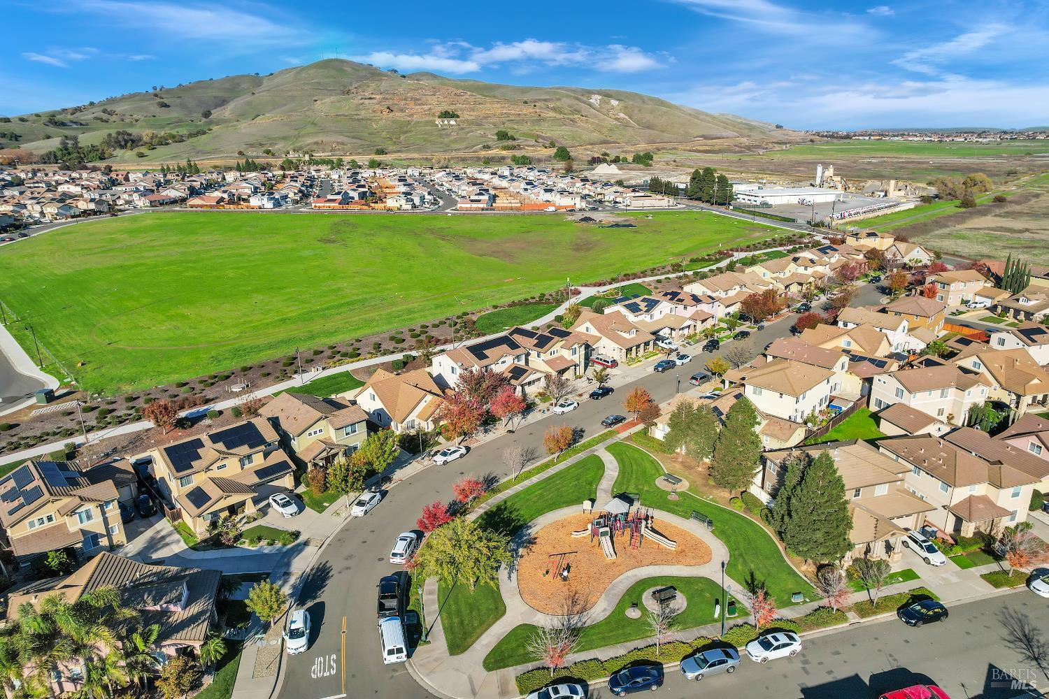 Detail Gallery Image 27 of 28 For 1571 Tommy Ln, Fairfield,  CA 94533 - 4 Beds | 2/1 Baths