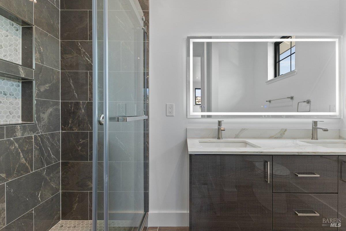 Detail Gallery Image 30 of 49 For 3727 Paxton Pl, Santa Rosa,  CA 95404 - 4 Beds | 3/1 Baths