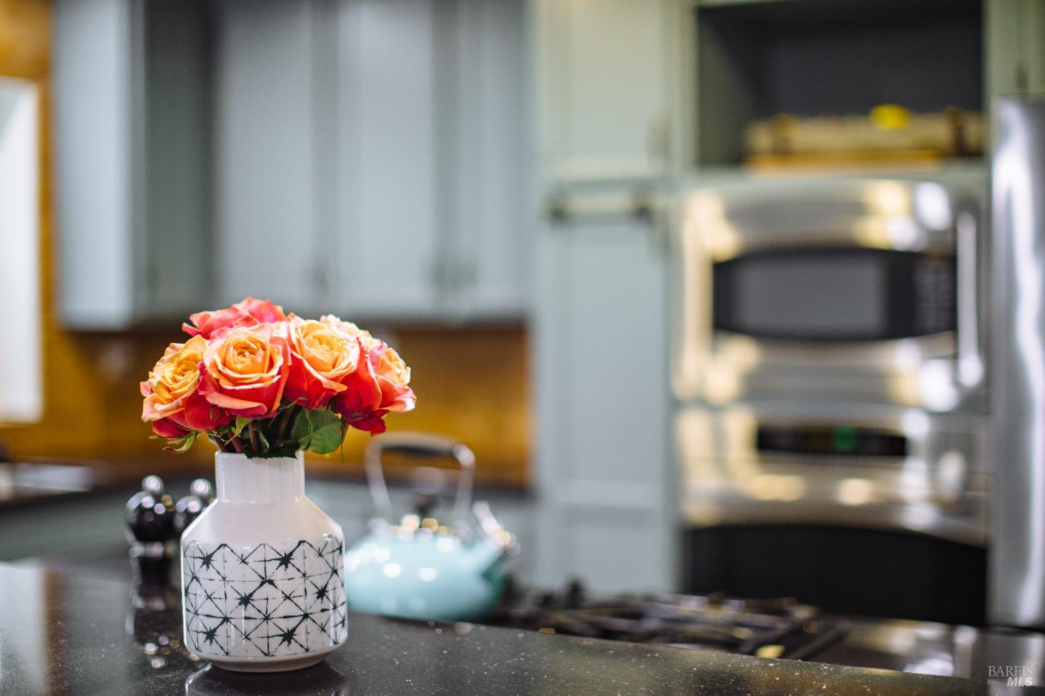 Detail Gallery Image 10 of 53 For 236 Belfiore Ln, Windsor,  CA 95492 - 4 Beds | 3 Baths