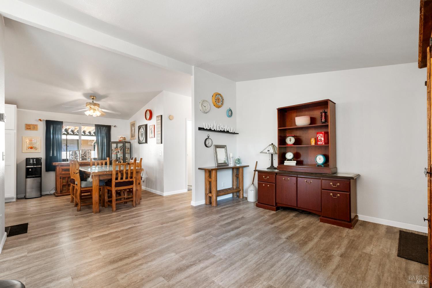 Detail Gallery Image 6 of 29 For 225 Magnolia Ave, Santa Rosa,  CA 95407 - 3 Beds | 2 Baths