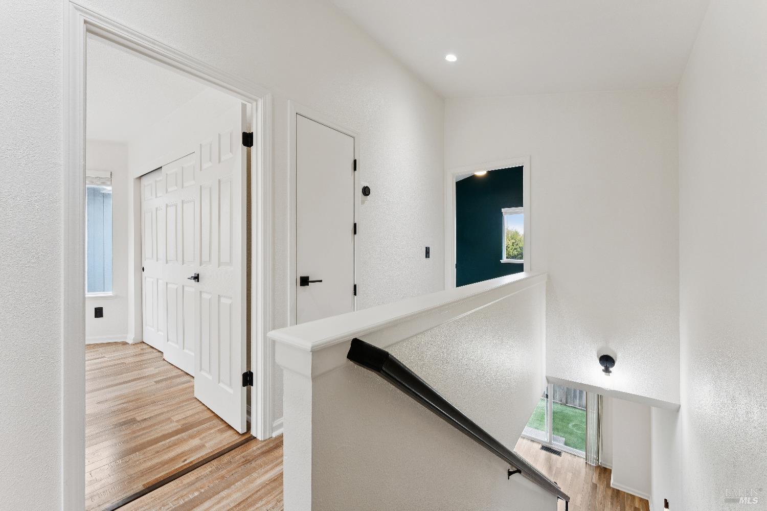 Detail Gallery Image 17 of 37 For 686 Santa Ana Cir, Santa Rosa,  CA 95404 - 3 Beds | 2/1 Baths