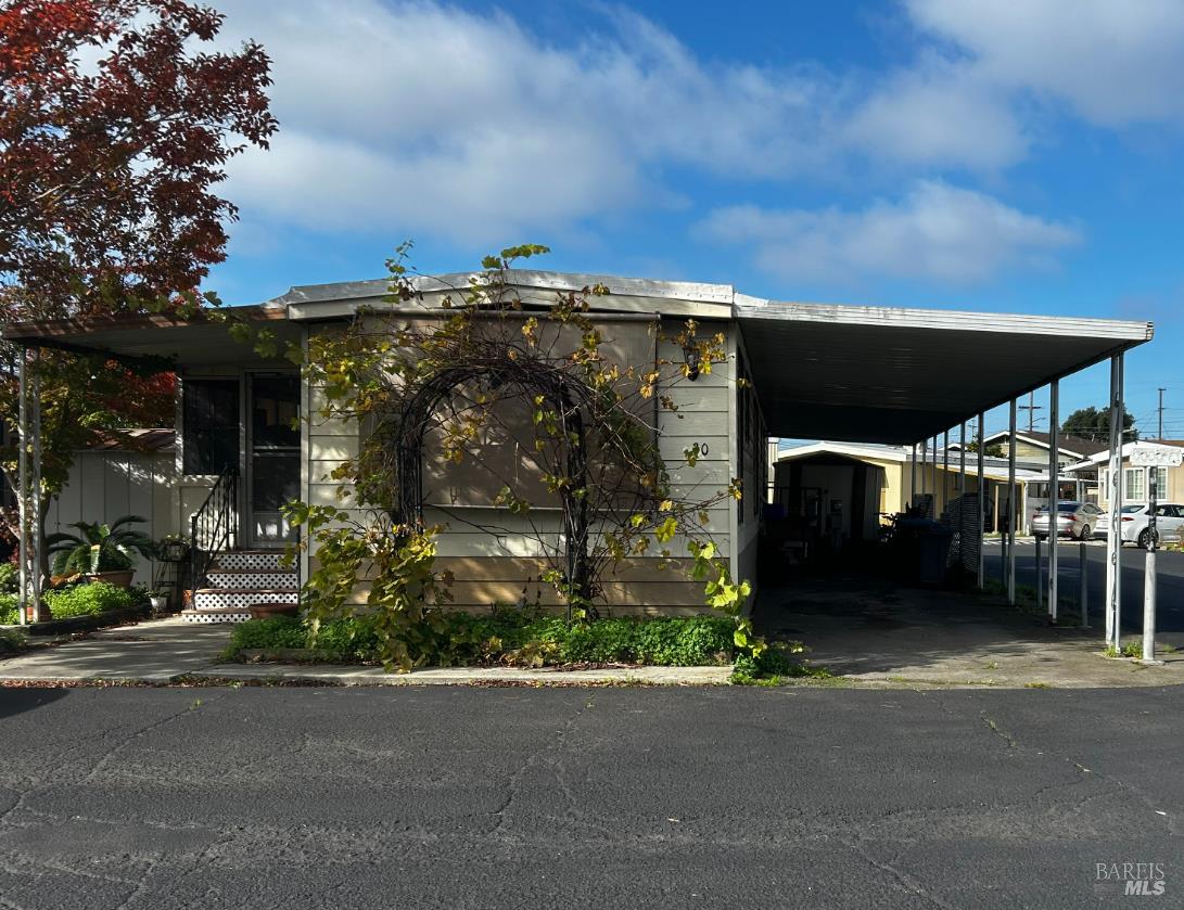 Detail Gallery Image 7 of 7 For 30 Coco Ct, Vallejo,  CA 94590 - 2 Beds | 1 Baths