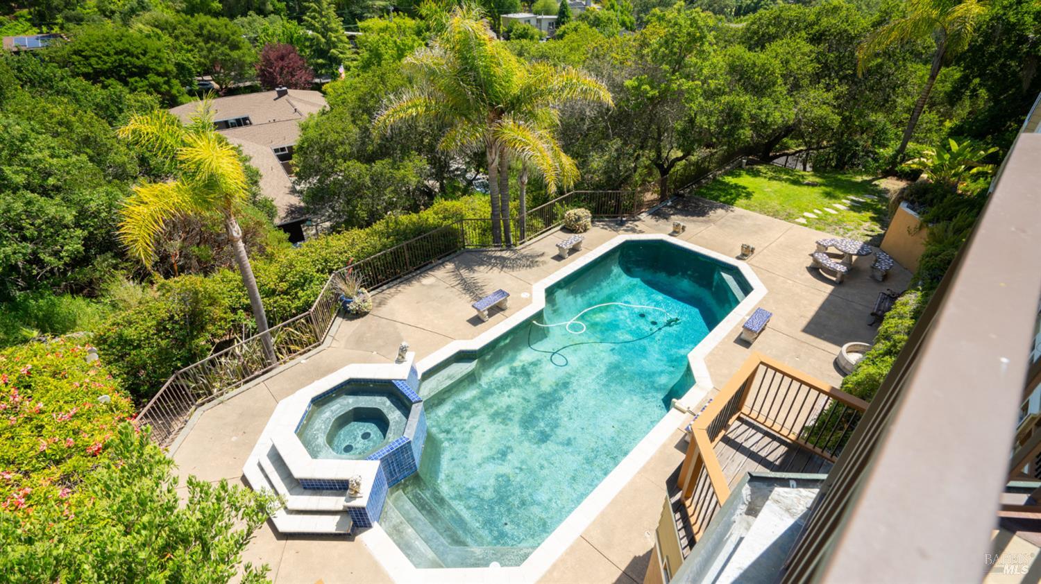 Detail Gallery Image 35 of 74 For 6 Leona Dr, San Rafael,  CA 94903 - 4 Beds | 3/1 Baths