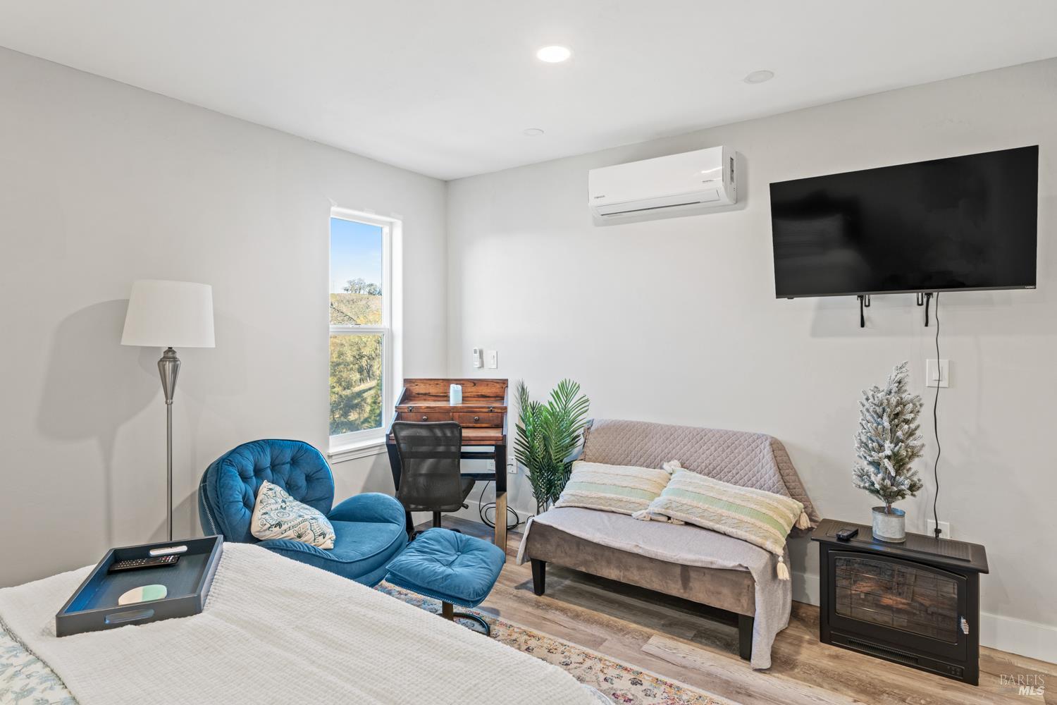 Detail Gallery Image 25 of 41 For 531 Tehuacan Rd, Ukiah,  CA 95482 - 4 Beds | 3 Baths