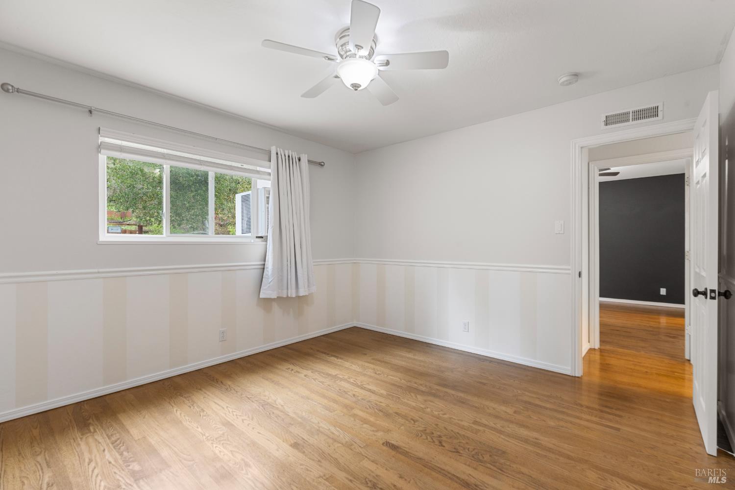 Detail Gallery Image 35 of 58 For 700 Tamarack Dr, San Rafael,  CA 94903 - 3 Beds | 2 Baths