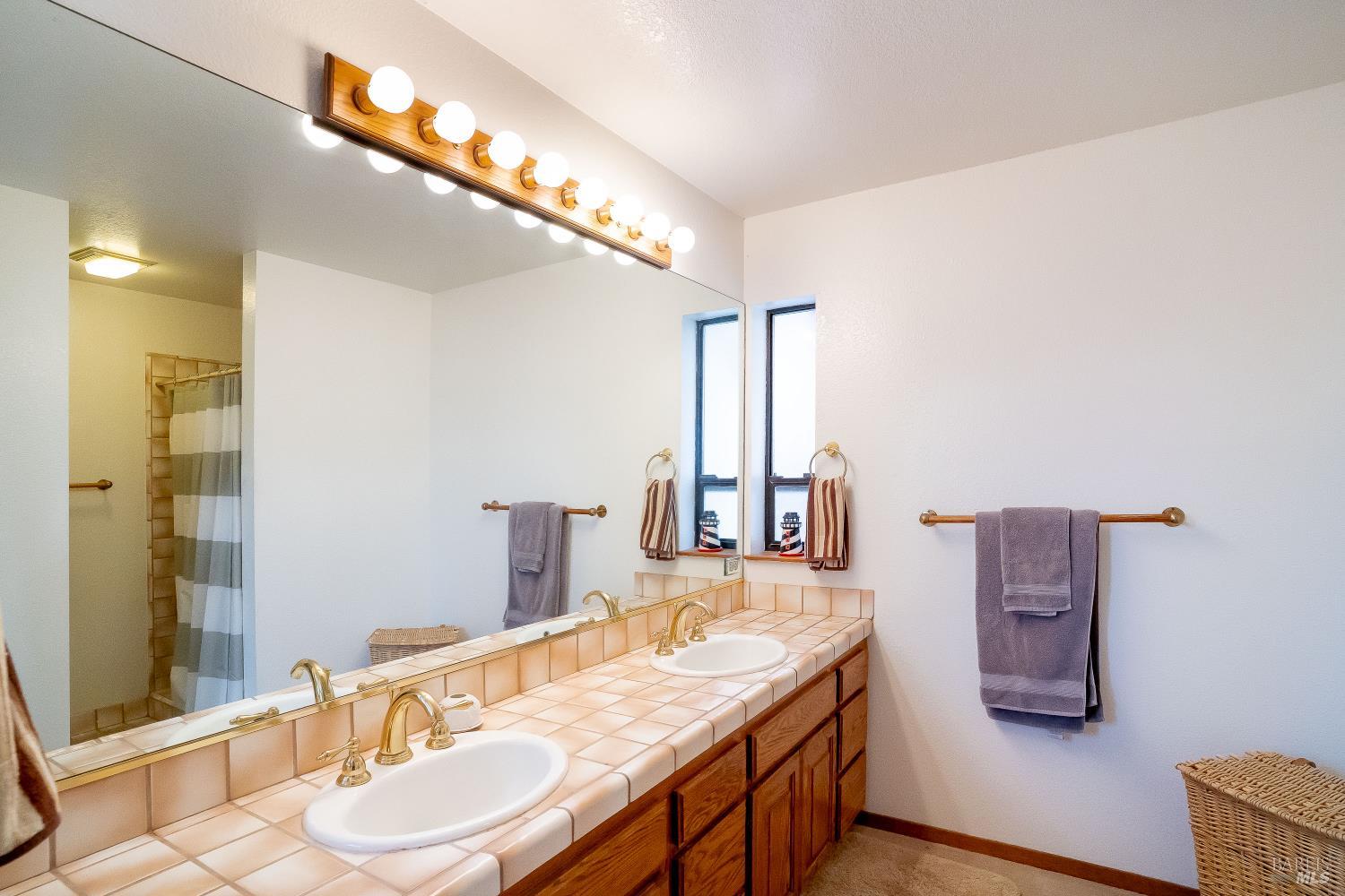 Detail Gallery Image 17 of 46 For Address Is Not Disclosed, Napa,  CA 94558 - 4 Beds | 3 Baths