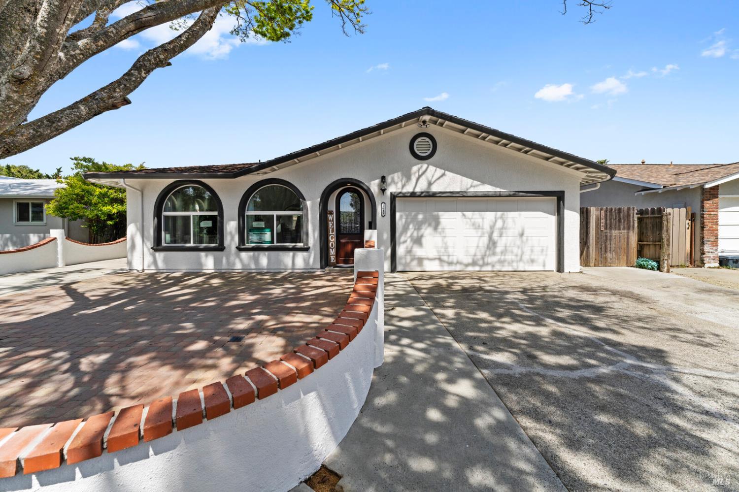 Detail Gallery Image 2 of 71 For 1649 California Dr, Vacaville,  CA 95687 - 5 Beds | 2/1 Baths