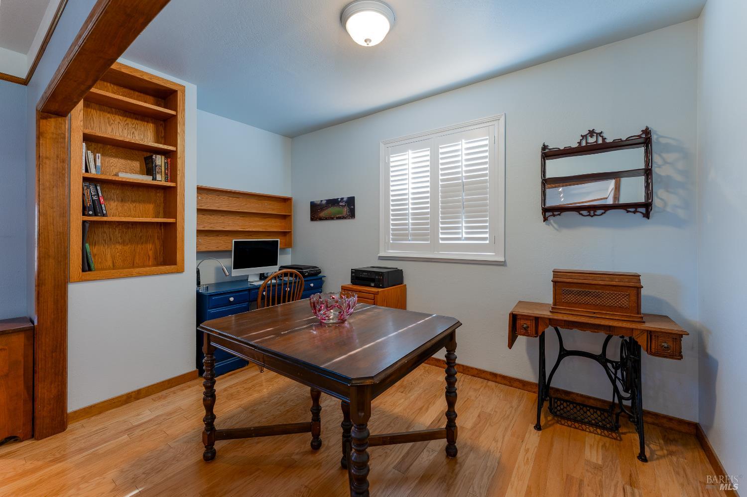 Detail Gallery Image 6 of 38 For 1338 Laurel Ave, Ukiah,  CA 95482 - 4 Beds | 2/1 Baths