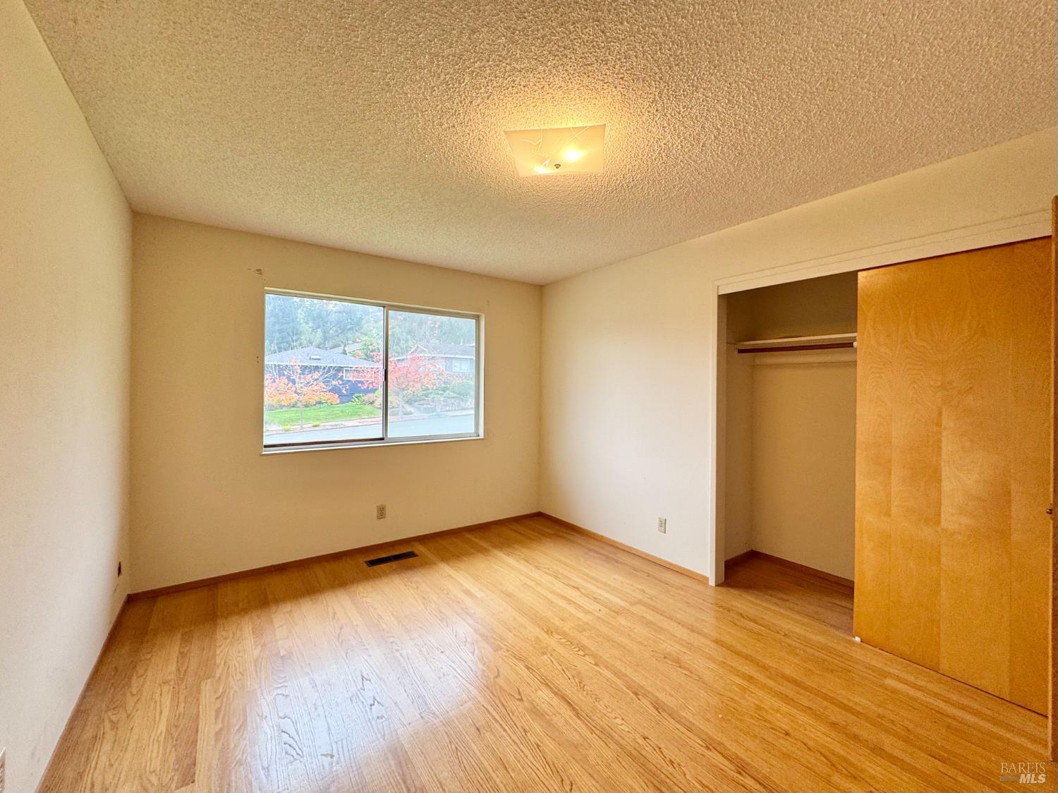 Detail Gallery Image 17 of 31 For 2760 Clifford St, Napa,  CA 94558 - 3 Beds | 2 Baths