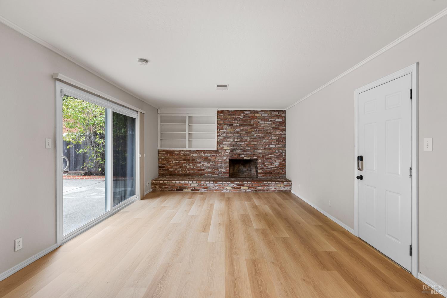 Detail Gallery Image 19 of 58 For 700 Tamarack Dr, San Rafael,  CA 94903 - 3 Beds | 2 Baths