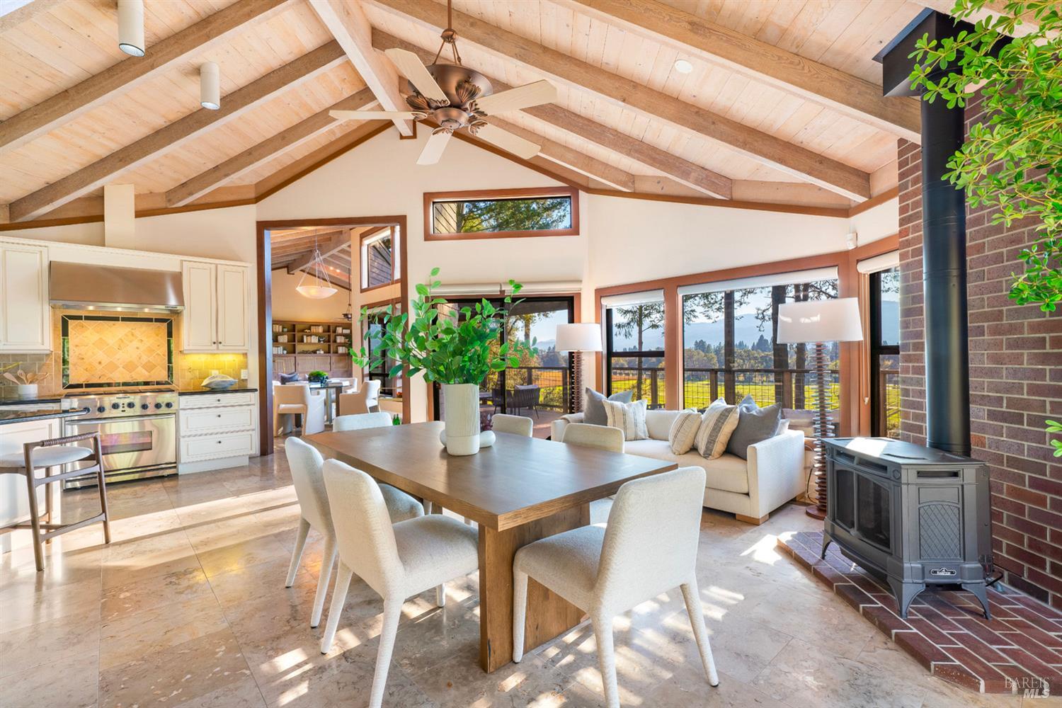 Detail Gallery Image 12 of 39 For 522 Meadowood Ln, Saint Helena,  CA 94574 - 2 Beds | 3 Baths