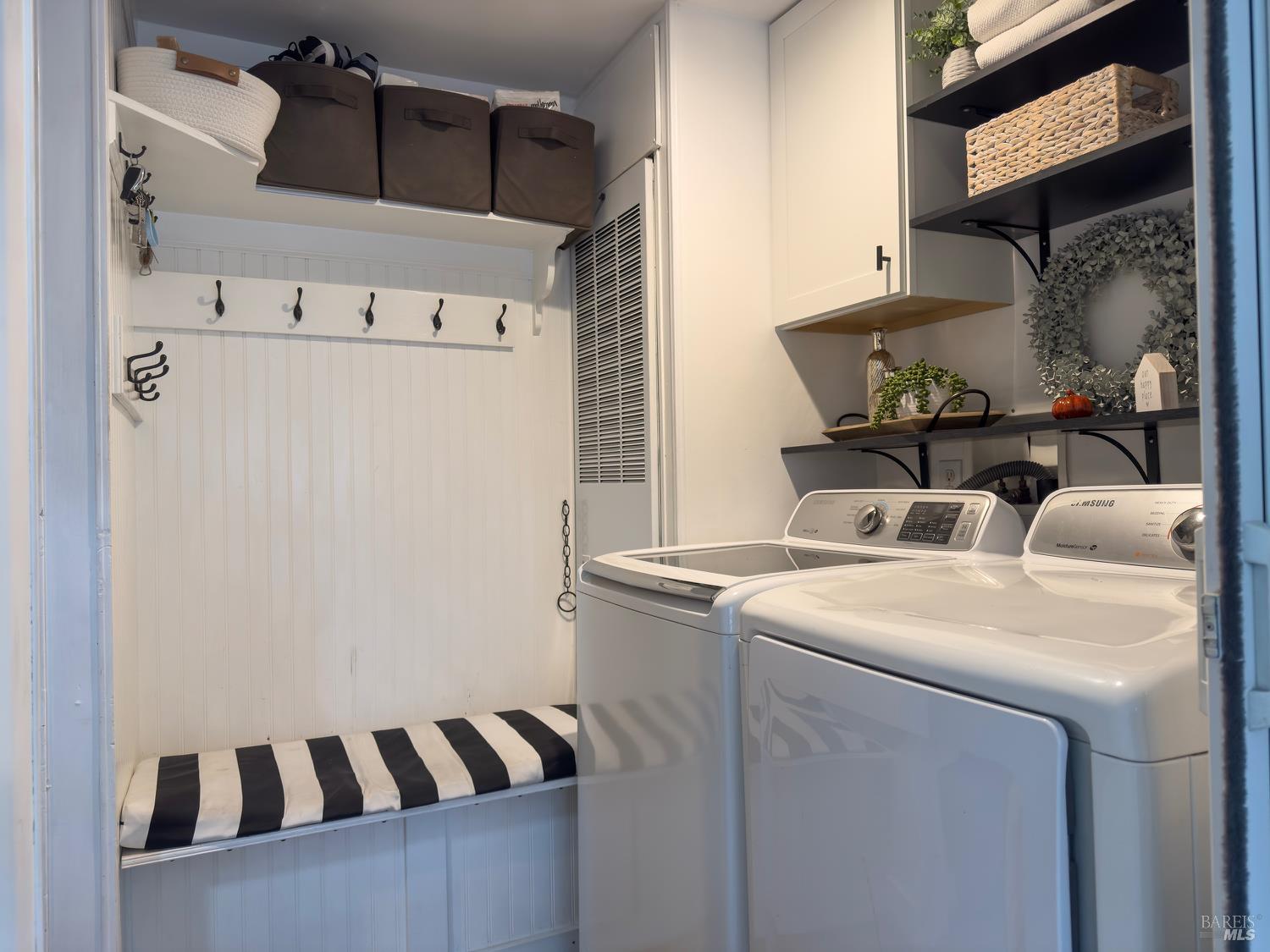 Detail Gallery Image 10 of 32 For 90 Vista Cir, Sonoma,  CA 95476 - 3 Beds | 2 Baths