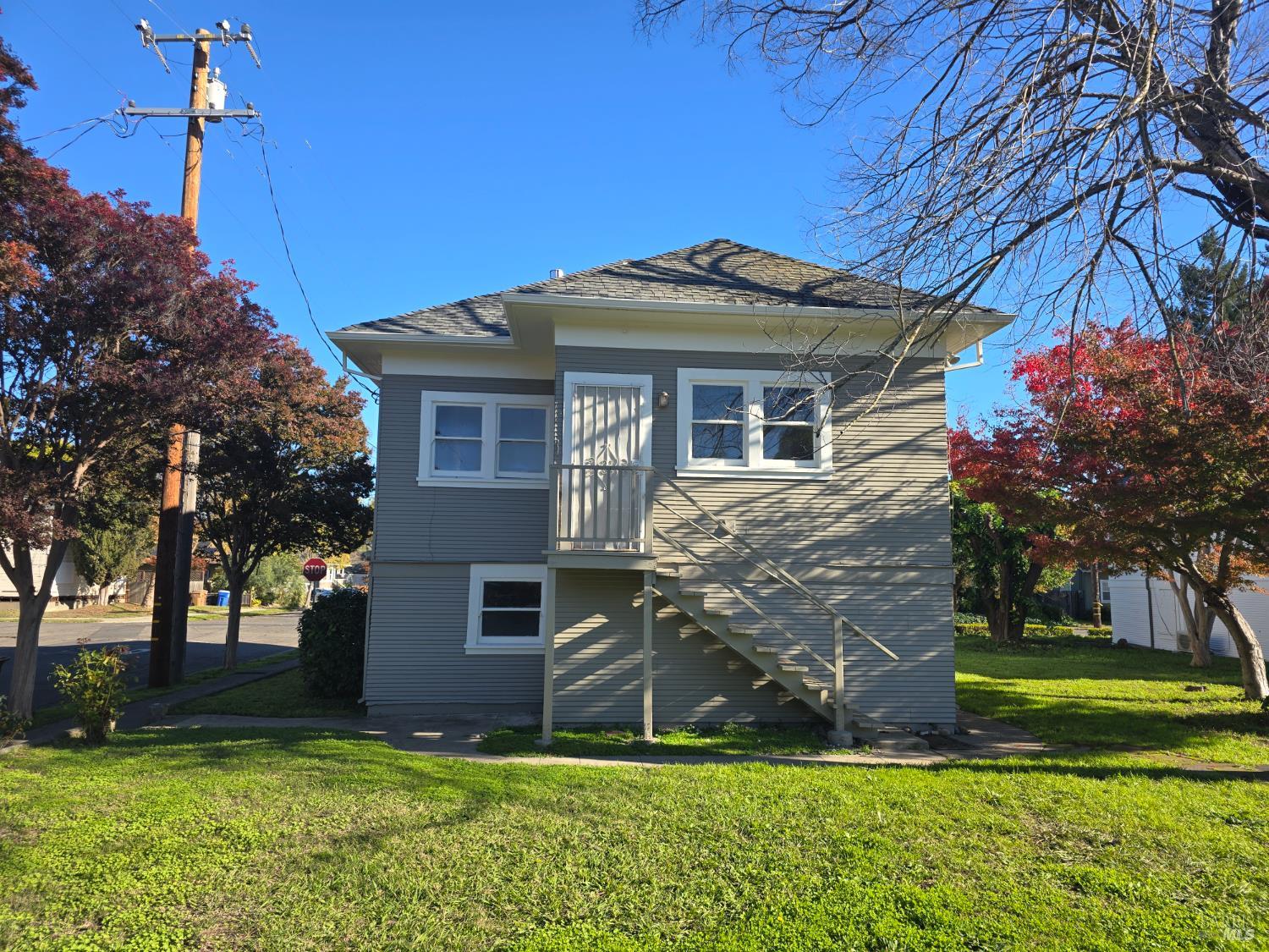 Detail Gallery Image 5 of 24 For 597 Seymour St, Napa,  CA 94559 - 3 Beds | 1 Baths