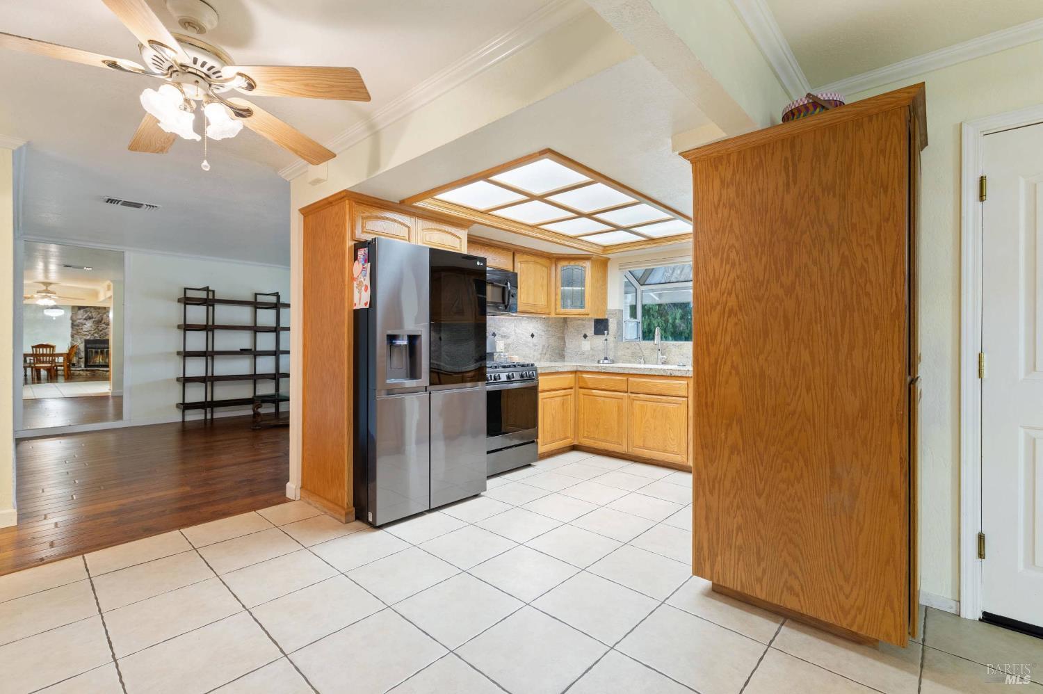 Detail Gallery Image 7 of 45 For 625 Cypress St, Dixon,  CA 95620 - 3 Beds | 2 Baths