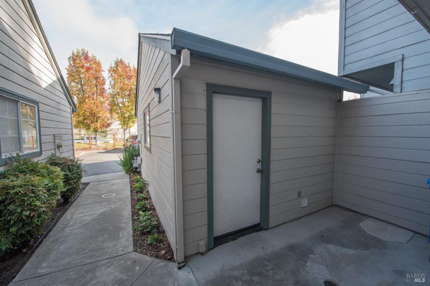 Detail Gallery Image 6 of 24 For 1221 Eardley Ave, Santa Rosa,  CA 95401 - 2 Beds | 1/1 Baths