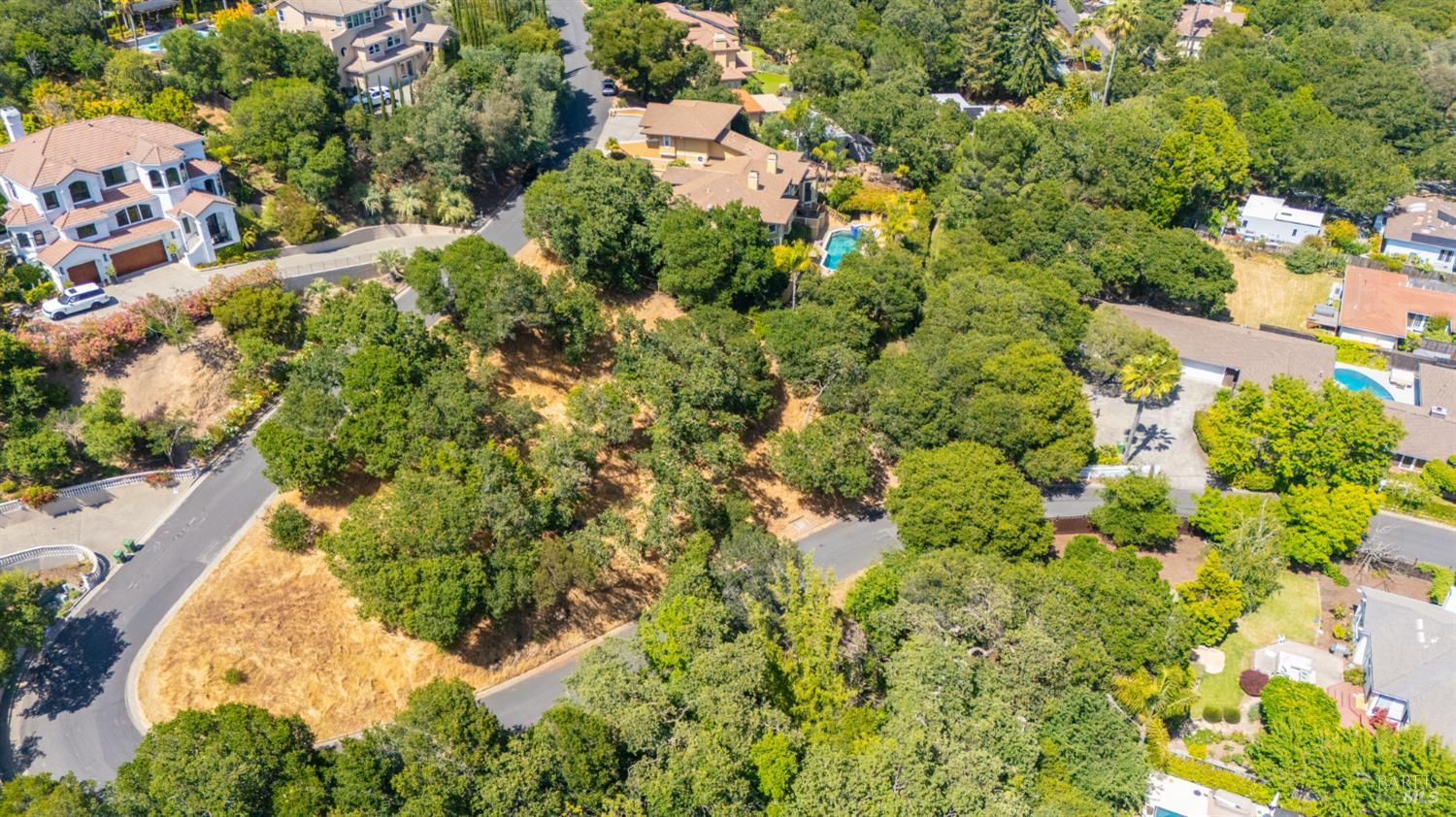 Detail Gallery Image 61 of 74 For 6 Leona Dr, San Rafael,  CA 94903 - 4 Beds | 3/1 Baths