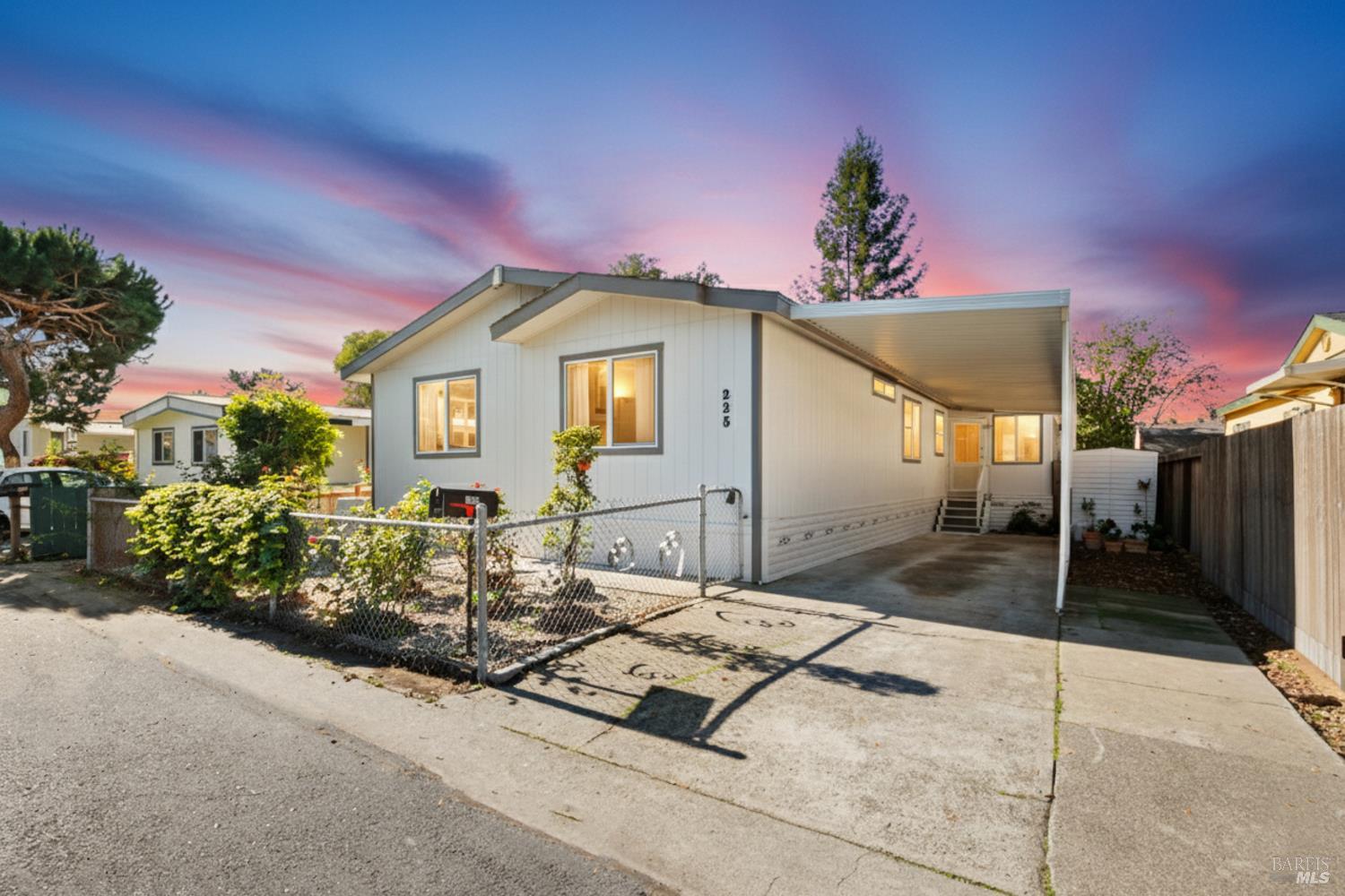 Detail Gallery Image 29 of 29 For 225 Magnolia Ave, Santa Rosa,  CA 95407 - 3 Beds | 2 Baths