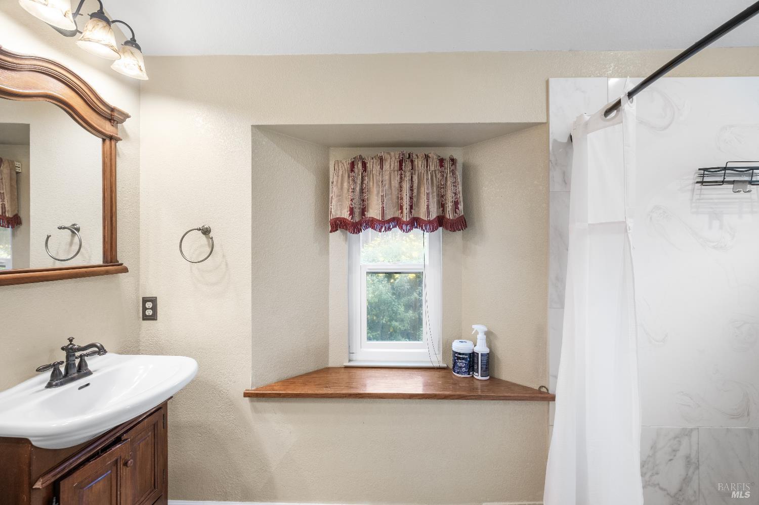 Detail Gallery Image 31 of 41 For 462 Eagle Ln, Vacaville,  CA 95687 - 3 Beds | 2 Baths