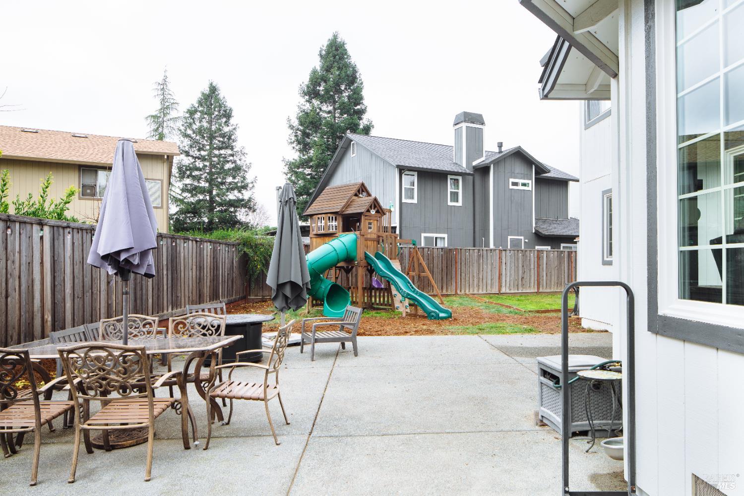 Detail Gallery Image 50 of 53 For 236 Belfiore Ln, Windsor,  CA 95492 - 4 Beds | 3 Baths