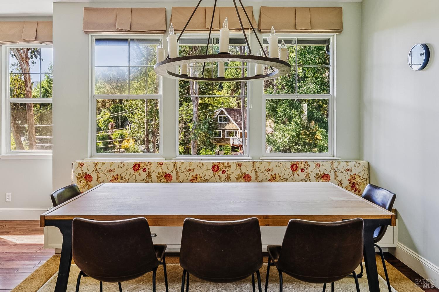 Detail Gallery Image 10 of 58 For 529 Alta Way, Mill Valley,  CA 94941 - 4 Beds | 2/1 Baths