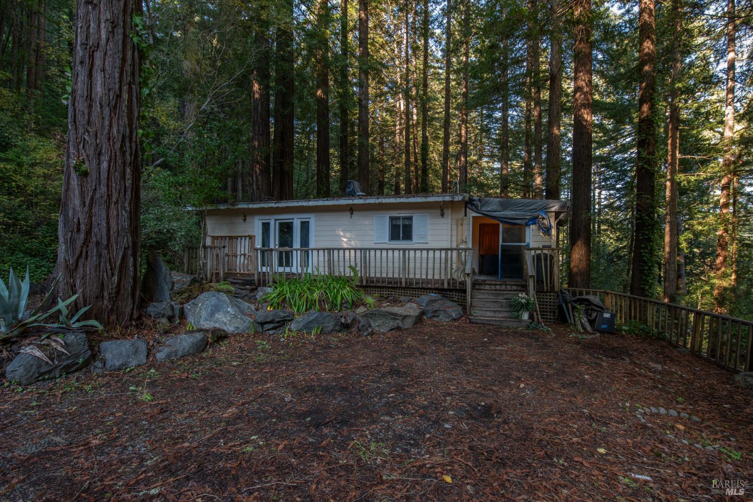 Detail Gallery Image 6 of 77 For 11 Huckleberry Hts, Cazadero,  CA 95421 - 2 Beds | 3 Baths