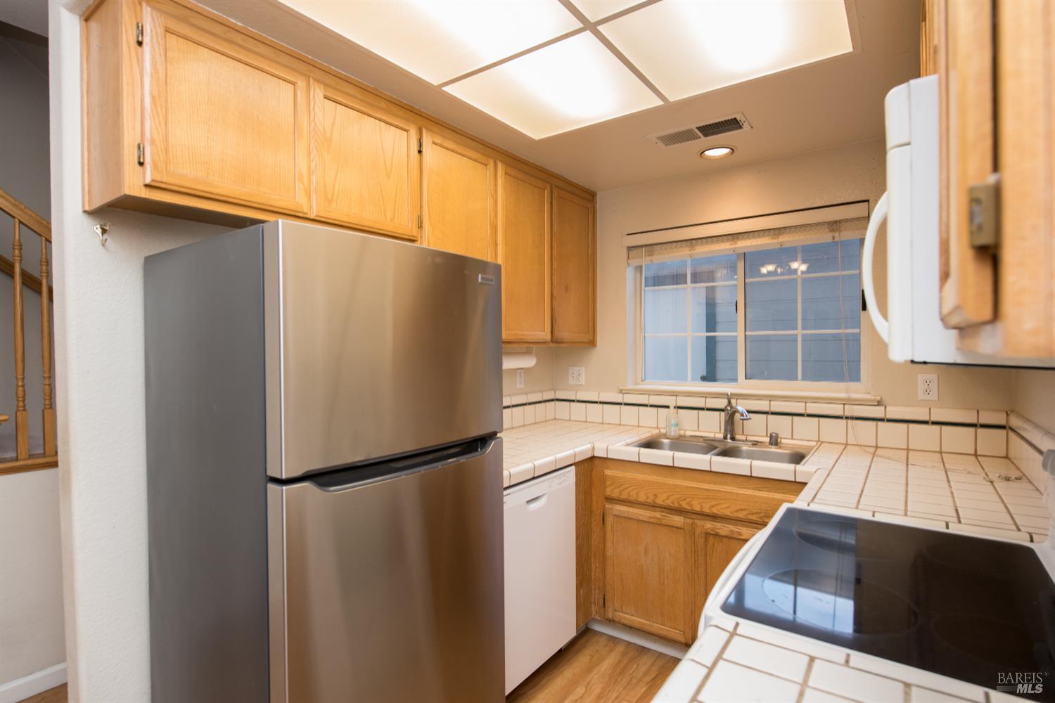 Detail Gallery Image 13 of 24 For 1221 Eardley Ave, Santa Rosa,  CA 95401 - 2 Beds | 1/1 Baths