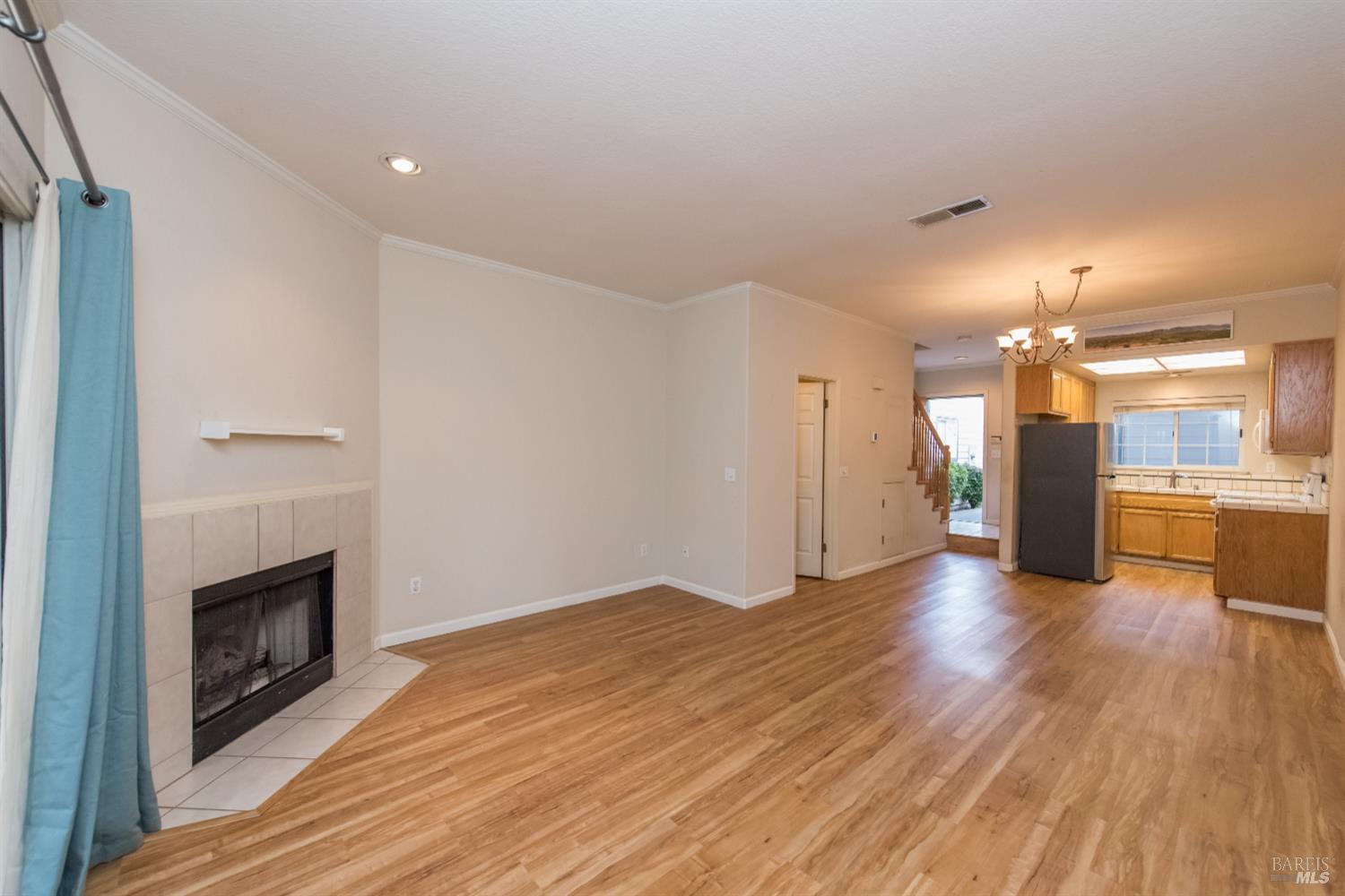 Detail Gallery Image 11 of 24 For 1221 Eardley Ave, Santa Rosa,  CA 95401 - 2 Beds | 1/1 Baths